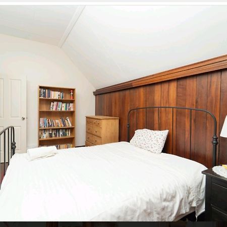 Snow-White'S 2 Bedroom City Heart Cottage In Perth 6000 외부 사진