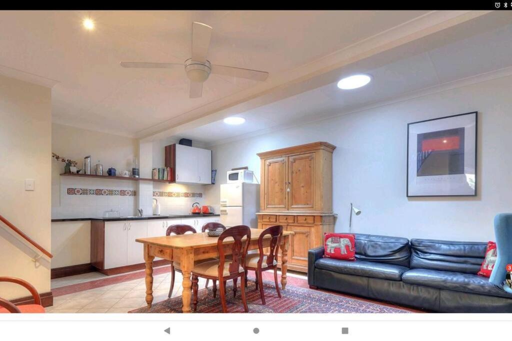 Snow-White'S 2 Bedroom City Heart Cottage In Perth 6000 외부 사진