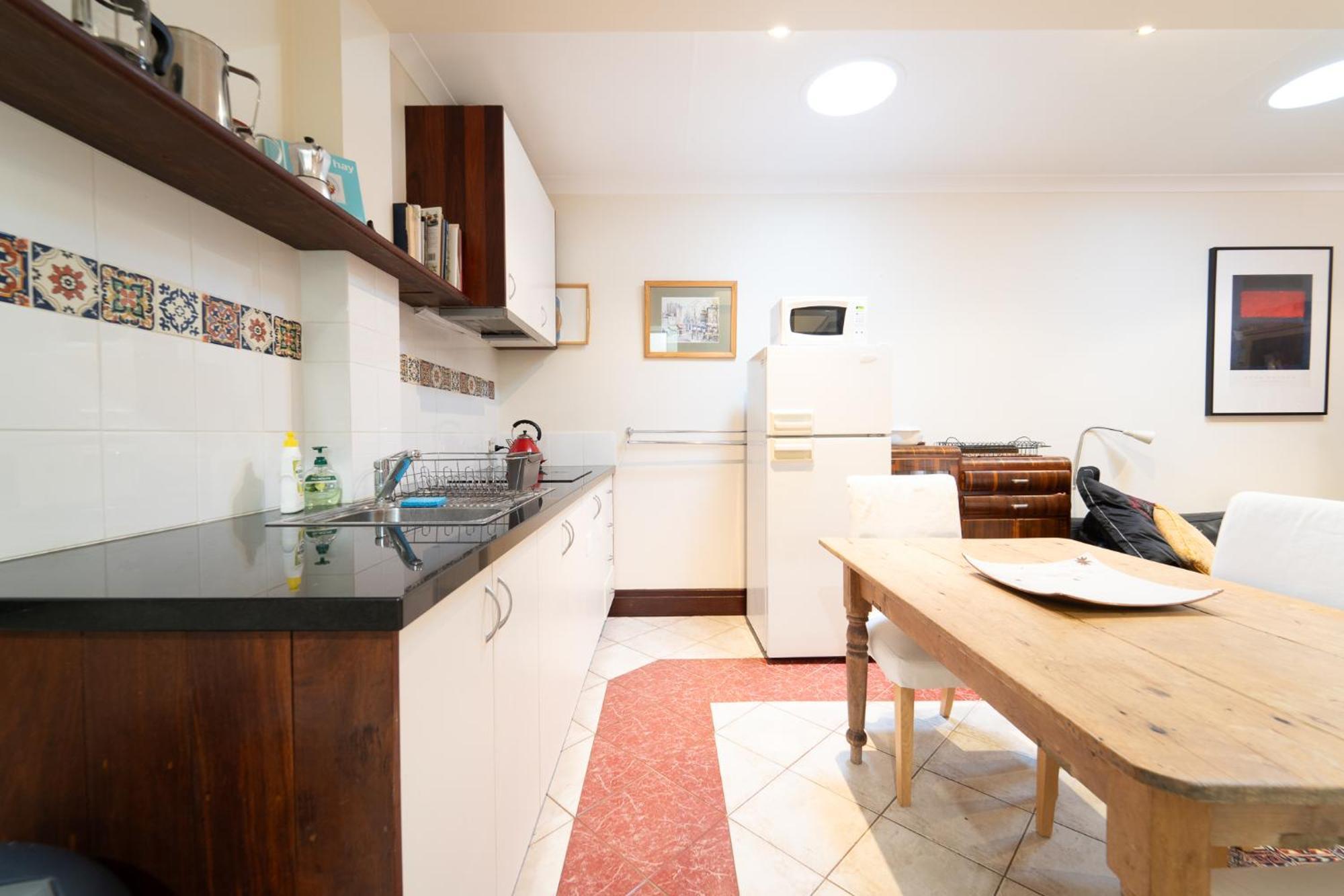 Snow-White'S 2 Bedroom City Heart Cottage In Perth 6000 외부 사진